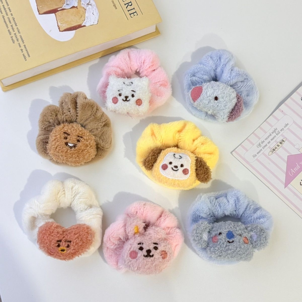 Boneka plush BT21 imut, ikat r - Anime Fan Merchandise ulasan dan harga